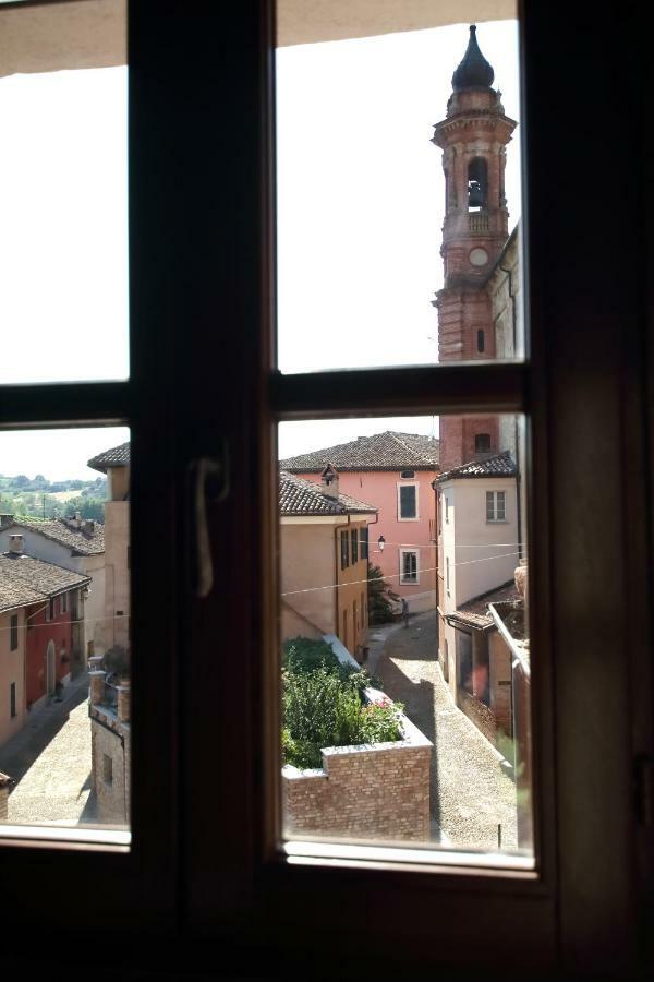 La Rocca Di Efisio Costigliole d'Asti Exterior foto