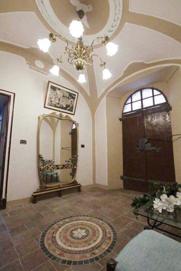 La Rocca Di Efisio Costigliole d'Asti Exterior foto